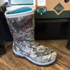 Women’s muck boot attic hunter sz 6